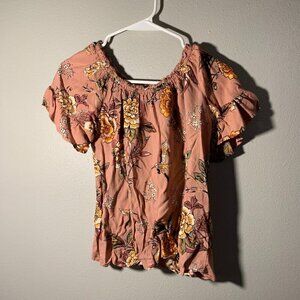 Adorable girls top! Angie Girls brand